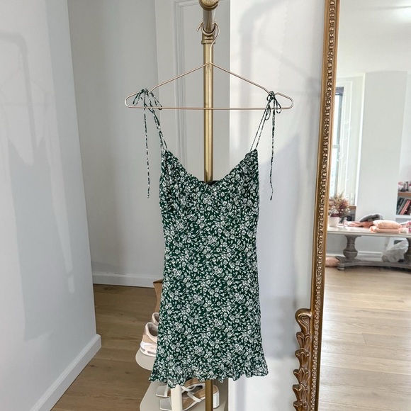 reformation esther dress - Picture 2 of 6